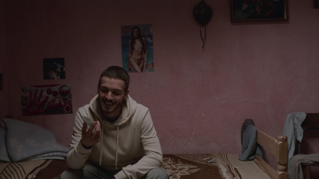 KiemHolijanda_Still6